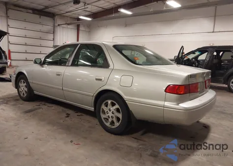 2000 Toyota Camry Le V6 from USA, damaged, VIN 4T1BF22K3YU097731